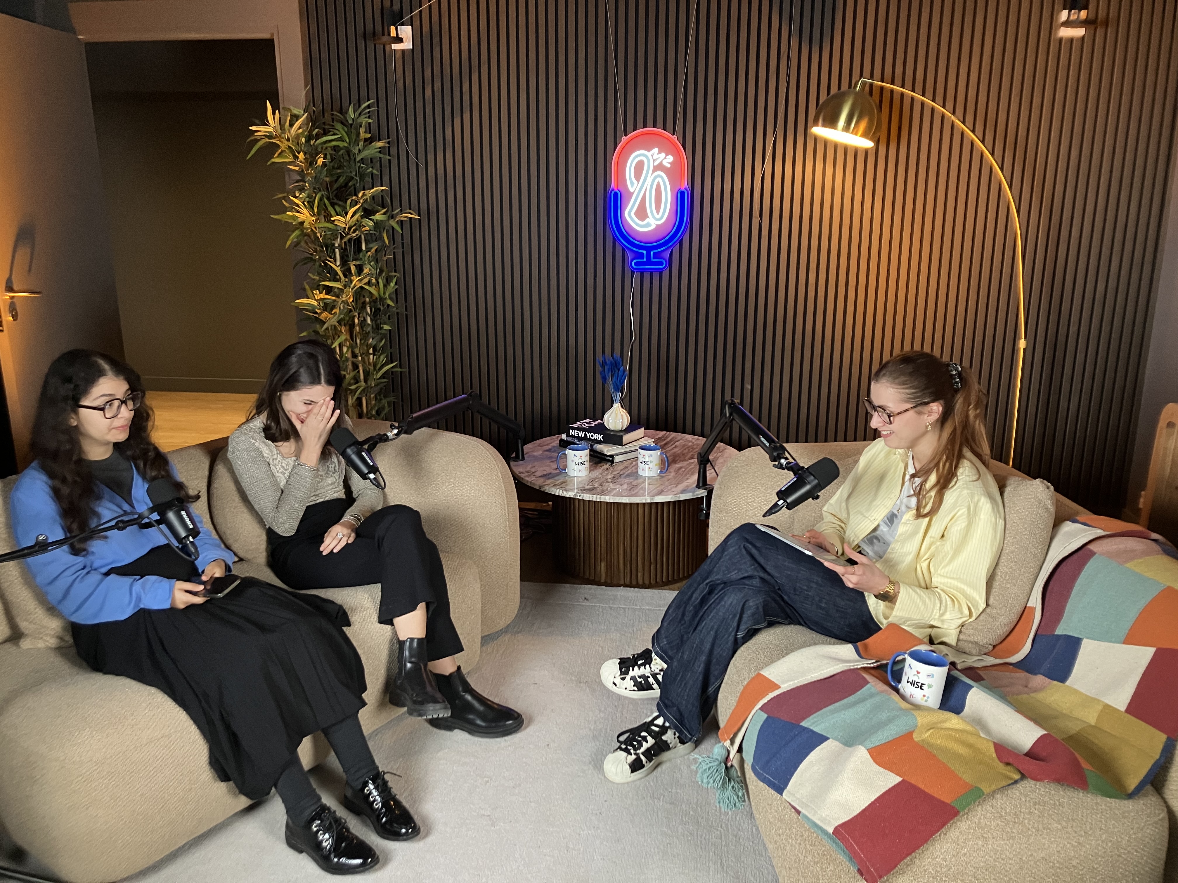 Comment construire une identité visuelle magnétique pour son podcast ?